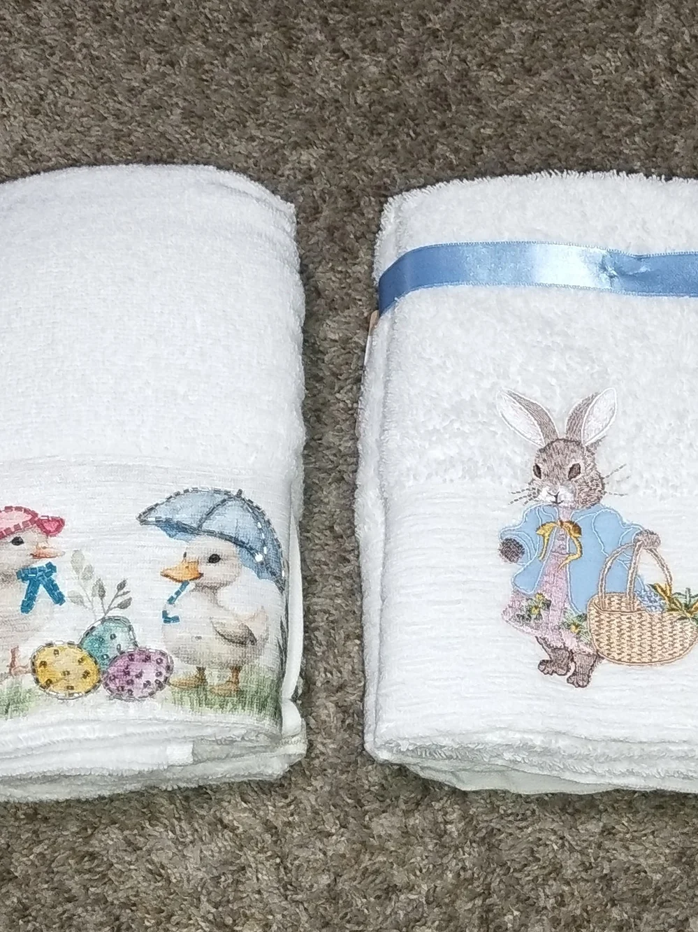 Embroidered Bunny & Duck Hand Towels. 2 Lot Package. Total Of 4 Hand Towels.
